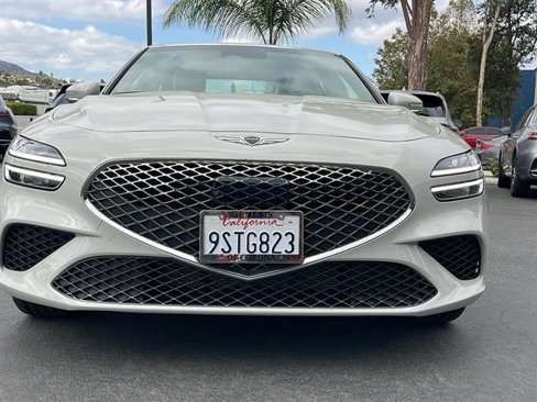 Used 2025 Genesis G70 2.5T image 4