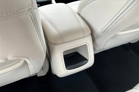 Used 2015 Chrysler 200 Limited image 23