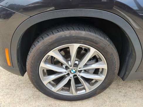 Used 2019 BMW X3 xDrive30i w/ Driving Assistance Package image 9