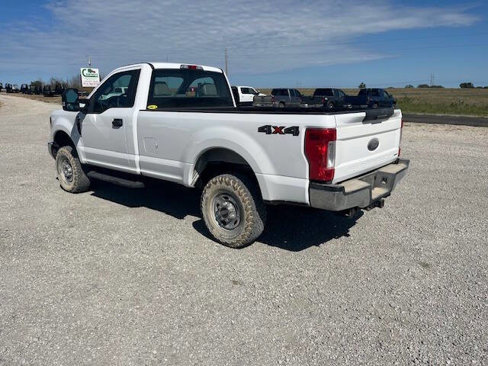 Used 2019 Ford F250 XL w/ XL Value Package image 4