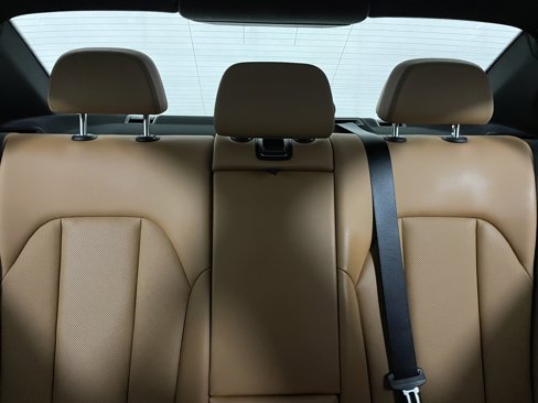 Used 2023 BMW 330i Sedan w/ Premium Package image 14