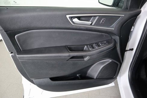 Used 2024 Ford Edge SEL image 21