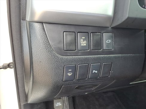 Used 2015 Toyota Highlander Limited image 11