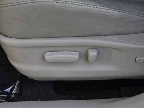 Used 2013 Toyota Venza image 11
