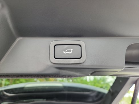Used 2016 Land Rover Range Rover Sport HSE image 14