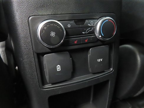 Used 2020 Ford Explorer XLT w/ Equipment Group 202A image 11