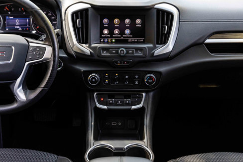 Used 2022 GMC Terrain SLE image 11