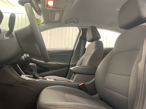 Used 2019 Chevrolet Cruze LS image 9