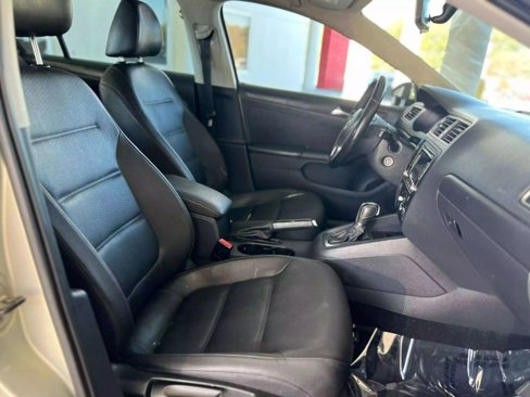 Used 2011 Volkswagen Jetta SE image 13