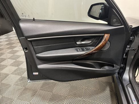 Used 2015 BMW 335i xDrive Sedan image 16