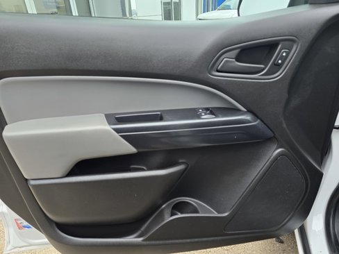 Used 2015 Chevrolet Colorado W/T image 15