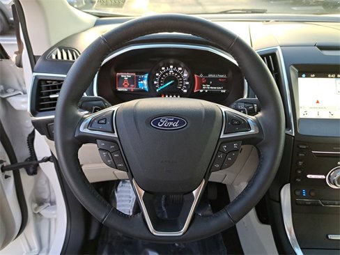 Used 2018 Ford Edge Titanium w/ Equipment Group 301A image 25