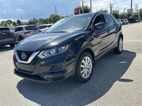 Certified 2021 Nissan Rogue Sport S image 2