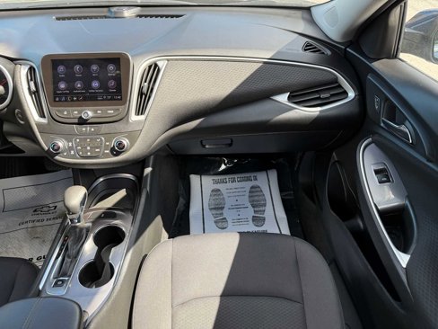 Used 2022 Chevrolet Malibu LT image 40