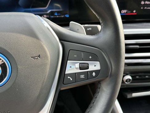 Certified 2024 BMW 330e xDrive image 33