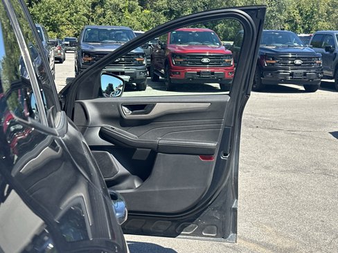 Used 2022 Ford Escape SE w/ Convenience Package image 31