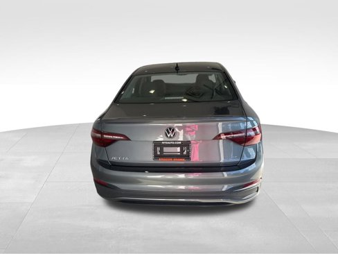 Used 2023 Volkswagen Jetta SE w/ Panoramic Sunroof Package image 5