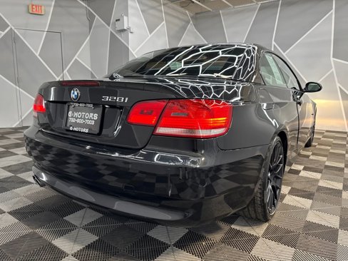 Used 2009 BMW 328i Convertible image 13