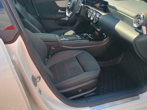 Certified 2025 Mercedes-Benz CLA 250 4MATIC image 22