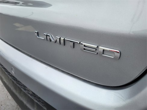 Used 2022 Jeep Compass Limited image 40