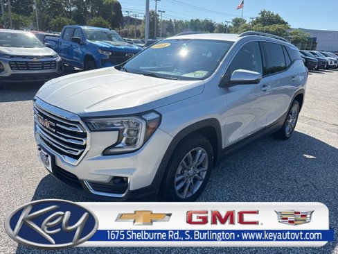 Used 2022 GMC Terrain SLT image 1