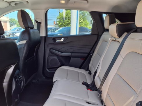 Used 2022 Ford Escape SEL image 11