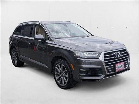 Used 2019 Audi Q7 3.0T Prestige w/ Prestige Package image 3
