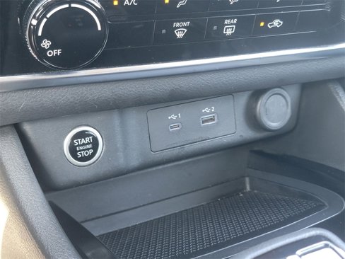 Used 2023 Nissan Rogue S image 28
