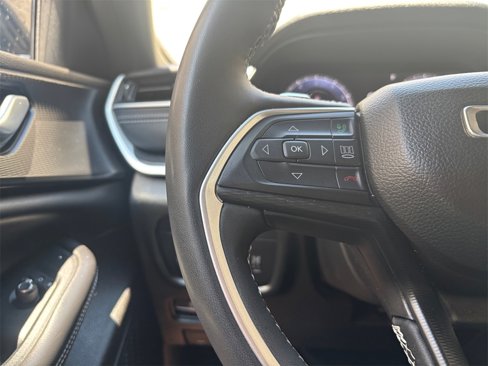 Used 2023 Jeep Grand Cherokee Altitude image 26
