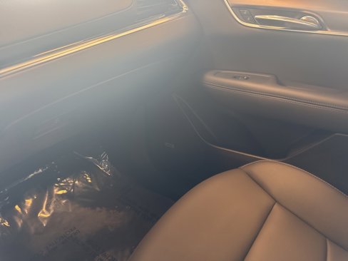 Used 2025 Cadillac XT6 Luxury image 36