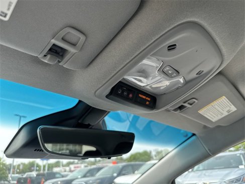 Used 2021 Chevrolet Bolt Premier w/ Infotainment Package image 31