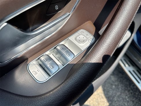 Used 2020 Mercedes-Benz GLE 350 4MATIC image 13