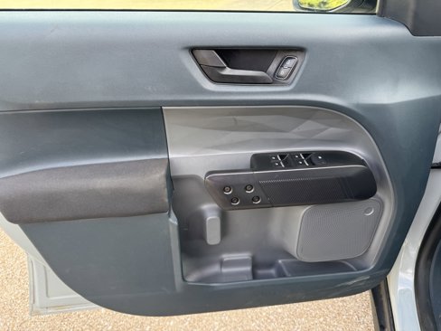 Used 2023 Ford Maverick XL image 10