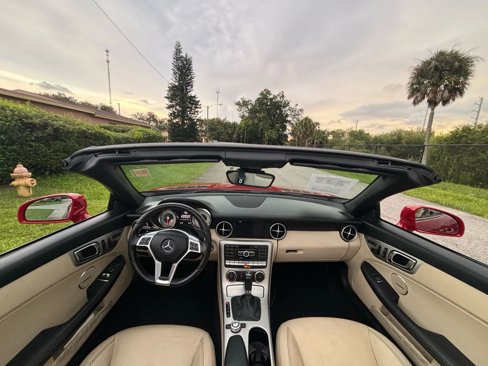 Used 2012 Mercedes-Benz SLK 350 image 13