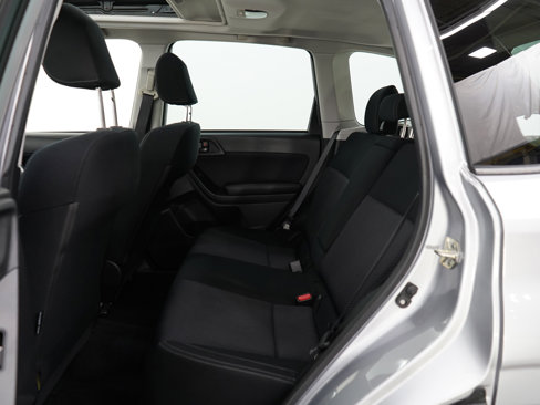 Used 2018 Subaru Forester 2.5i Premium image 17