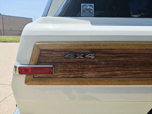 Used 1989 Jeep Grand Wagoneer image 10