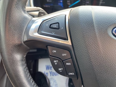 Used 2017 Ford Edge Titanium w/ Technology Package image 15