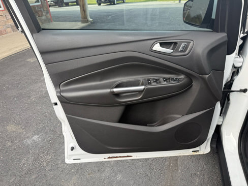 Used 2016 Ford Escape SE image 12