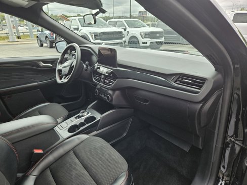Used 2024 Ford Escape ST-Line image 16