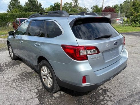 Used 2017 Subaru Outback 2.5i Premium image 7