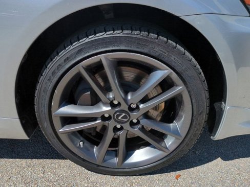 Used 2013 Lexus IS 350C image 10