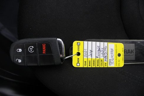 Used 2021 Jeep Renegade Latitude image 7