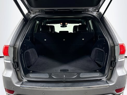 Used 2019 Jeep Grand Cherokee Limited image 27