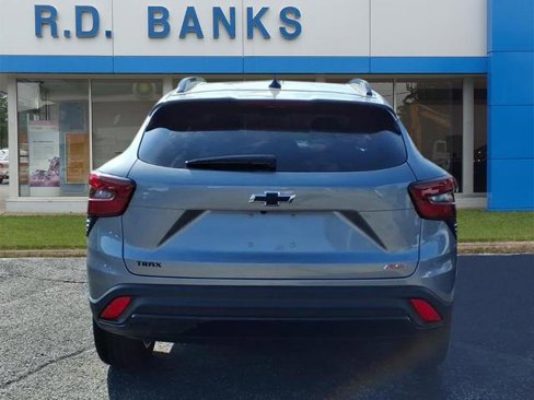 New 2025 Chevrolet Trax RS w/ Driver Confidence Package image 4