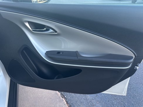 Used 2013 Chevrolet Volt Premium w/ Premium Trim Package image 23