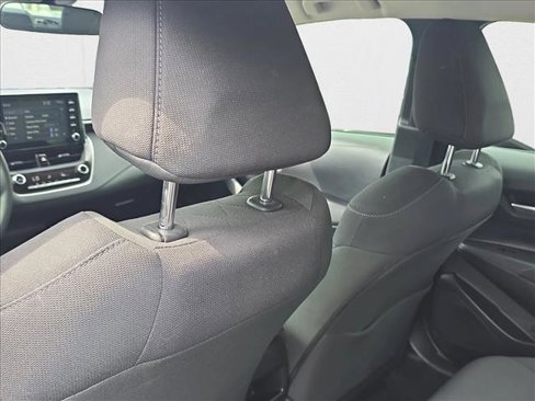 Used 2020 Toyota Corolla LE image 15