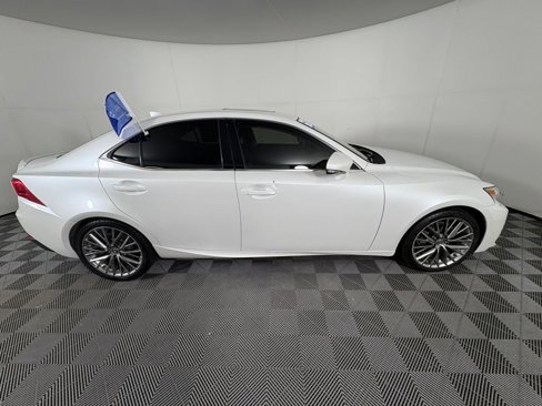 Used 2016 Lexus IS 200t image 8