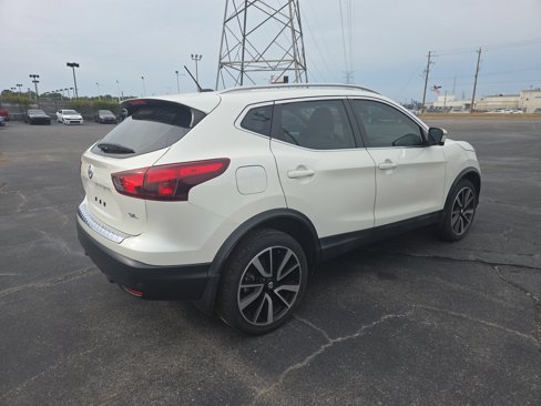 Used 2019 Nissan Rogue Sport SL image 5