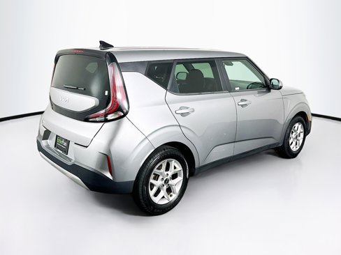 Used 2023 Kia Soul LX w/ LX Technology Package image 9