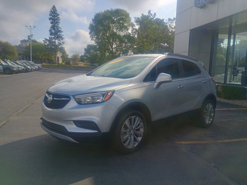 Used 2018 Buick Encore Preferred image 3